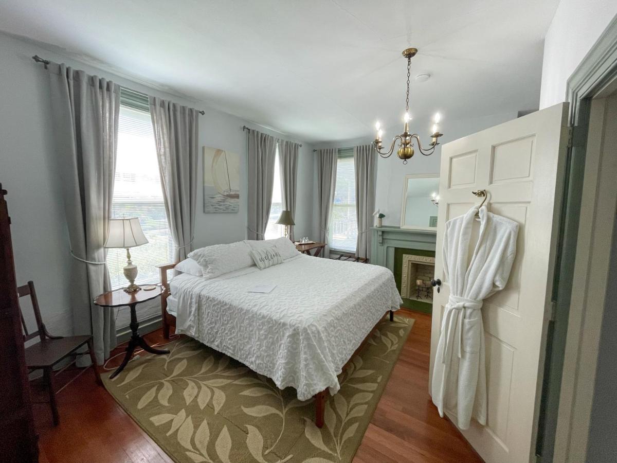 Meadows Inn Нью-Берн Экстерьер фото